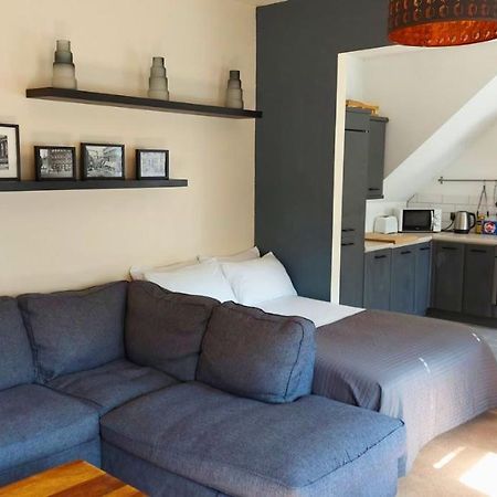 Large Studio Room In City Centre Preston  Exteriör bild